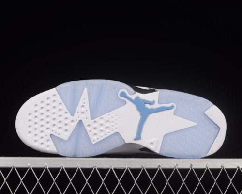 Jordan 6 Retro, UNC White - 6