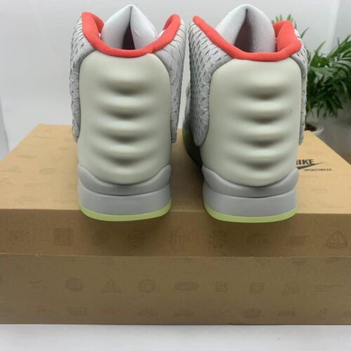 Air Yeezy 2 Pure Platinum - 9