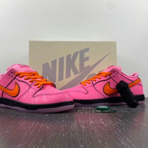 The Powerpuff Girls x Nike SB Dunk Low “Blossom” - 18