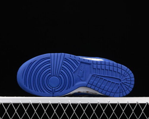 Nike SB Dunk Low, Supreme Stars Hyper Royal - 9