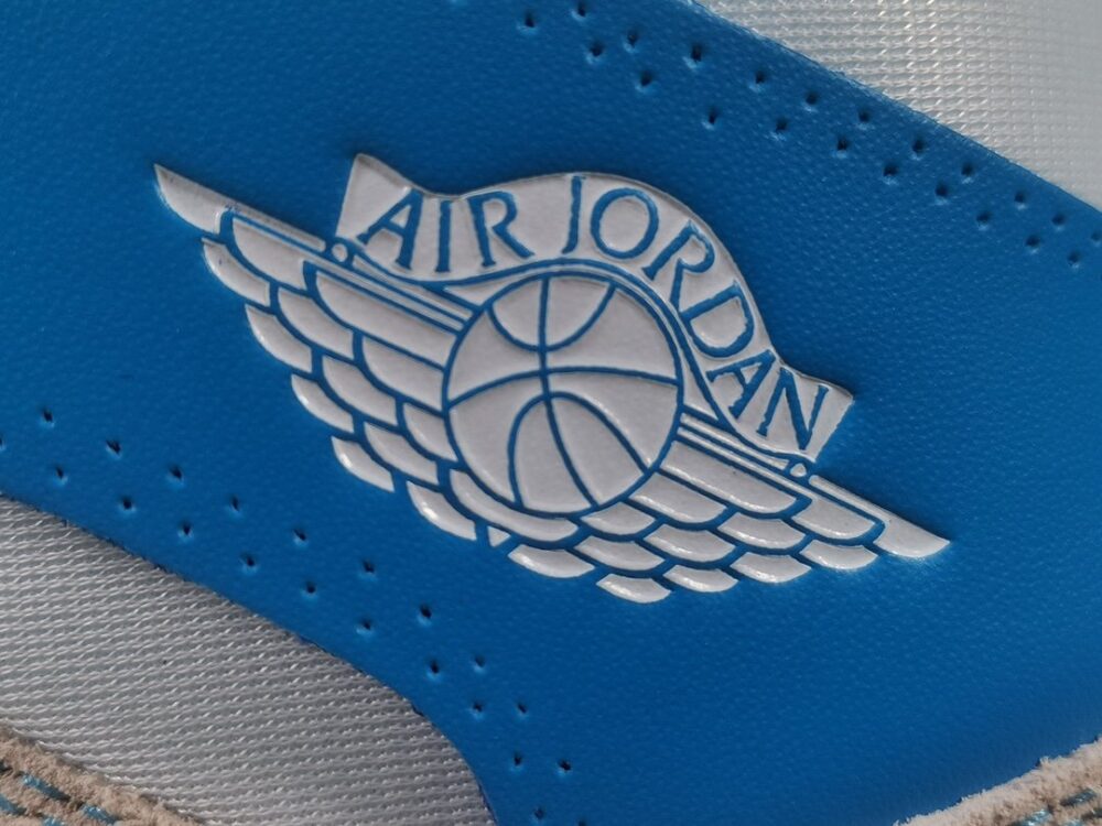 Jordan 1 Retro High Off-White University Blue Extended Size - 18