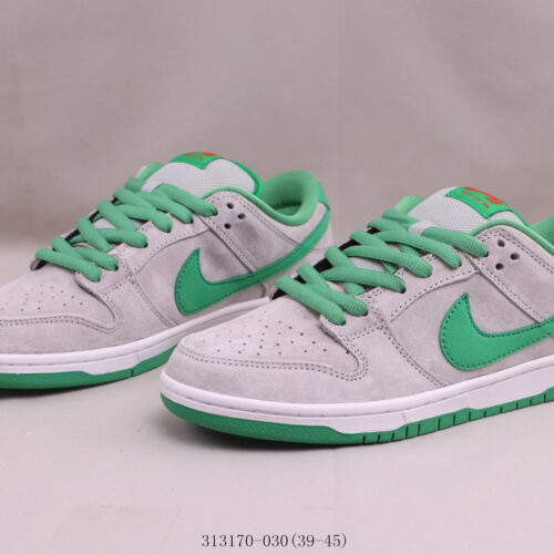 Nike SB Dunk Low Medusa - 7