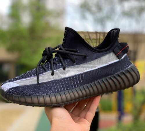 YEEZY 350 v2 - 9