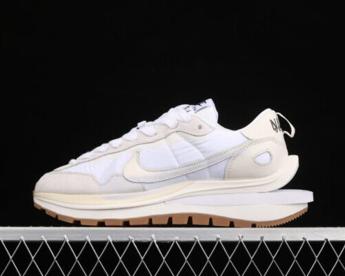 Nike Vaporwaffle, Sacai Sail Gum - 9