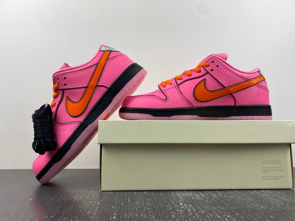 The Powerpuff Girls x Nike SB Dunk Low “Blossom” - 16
