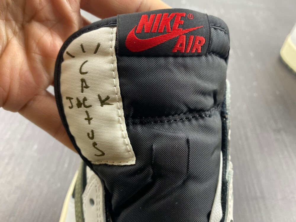 Travis Scott x Air Jordan 1 Low OG “Olive” - 7