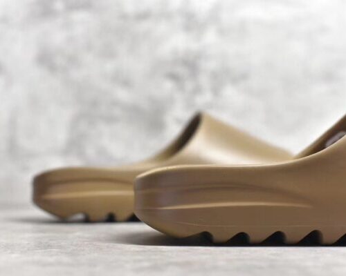Yeezy Slide Earth Brown - 10