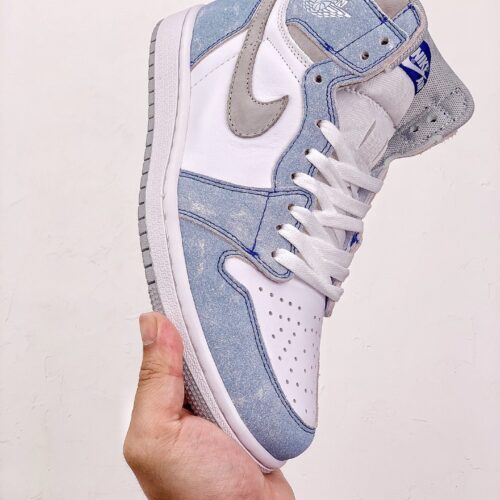 Jordan 1 Retro High OG Hyper Royal - 10