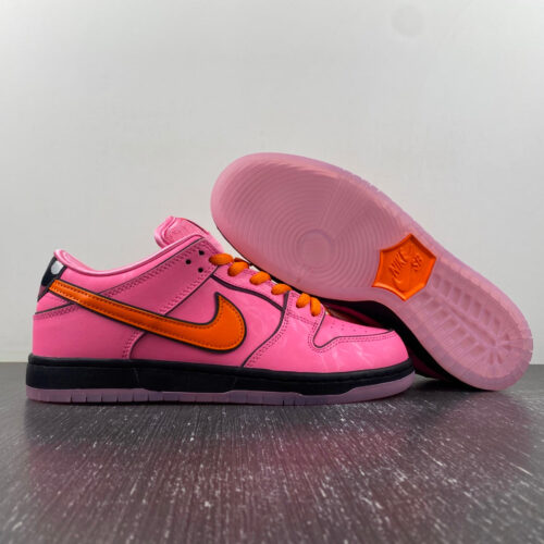 The Powerpuff Girls x Nike SB Dunk Low “Blossom” - 19