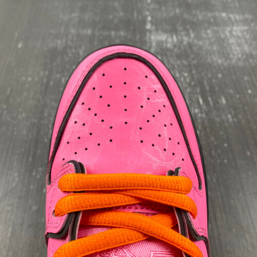 The Powerpuff Girls x Nike SB Dunk Low “Blossom” - 8