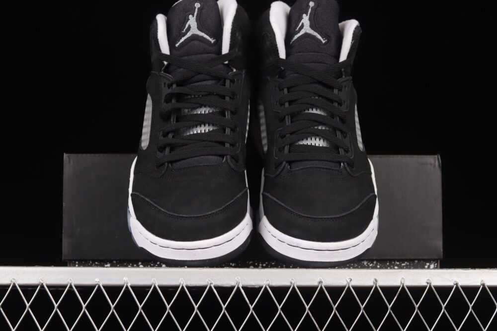 Jordan 5 Retro Oreo (2013) - 12