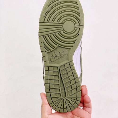 Nike Dunk Low Medium Olive - 4