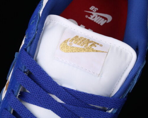 Nike SB Dunk Low, Supreme Stars Hyper Royal - 12