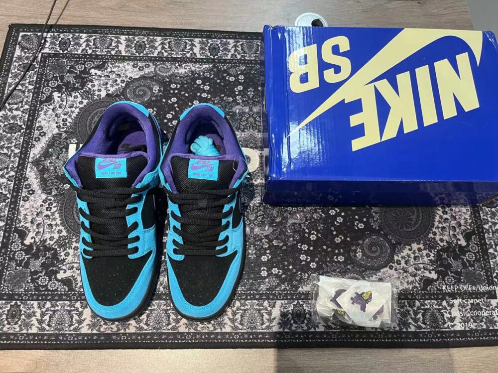 Nike SB Dunk Low Skeletor - 3