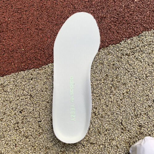 Yeezy 350 V3 Runner - 2