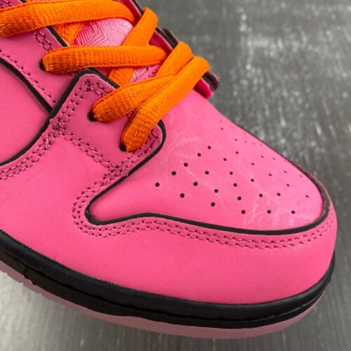 The Powerpuff Girls x Nike SB Dunk Low “Blossom” - 11