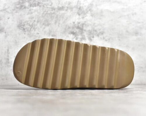 Yeezy Slide Earth Brown - 9