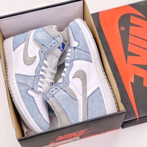 Jordan 1 Retro High OG Hyper Royal - 8