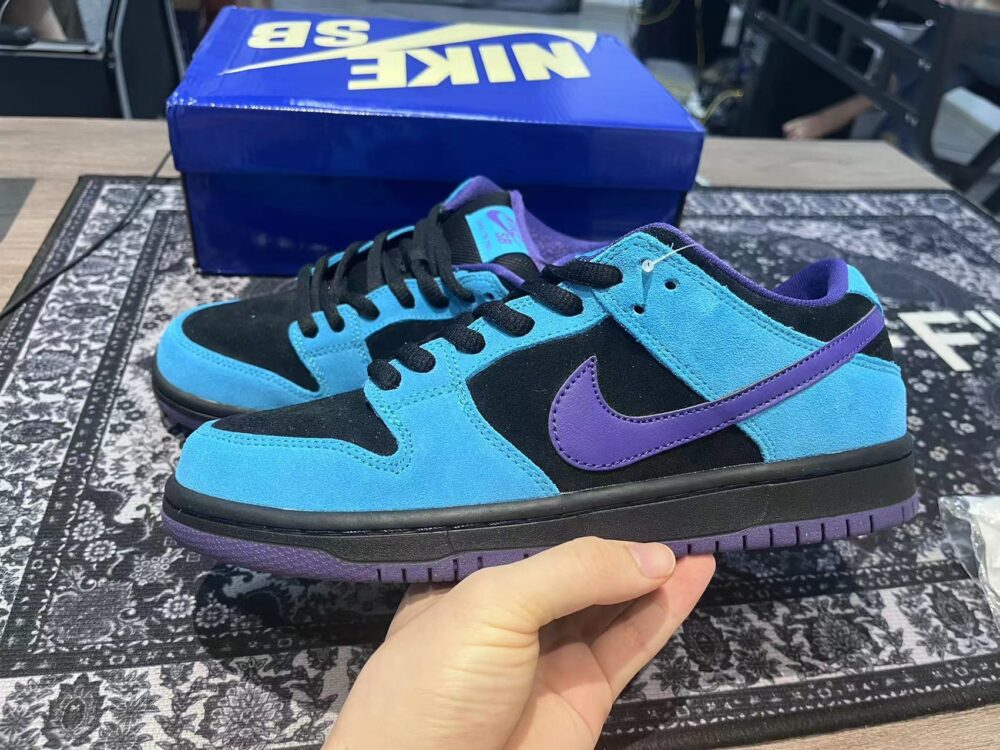 Nike SB Dunk Low Skeletor - 9