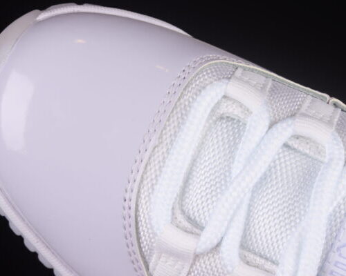 Jordan 11 Retro Low, Pure Violet - 5