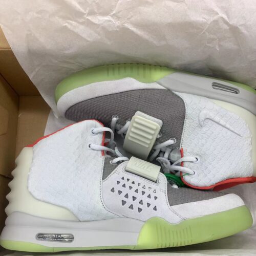 Air Yeezy 2 Pure Platinum - 3