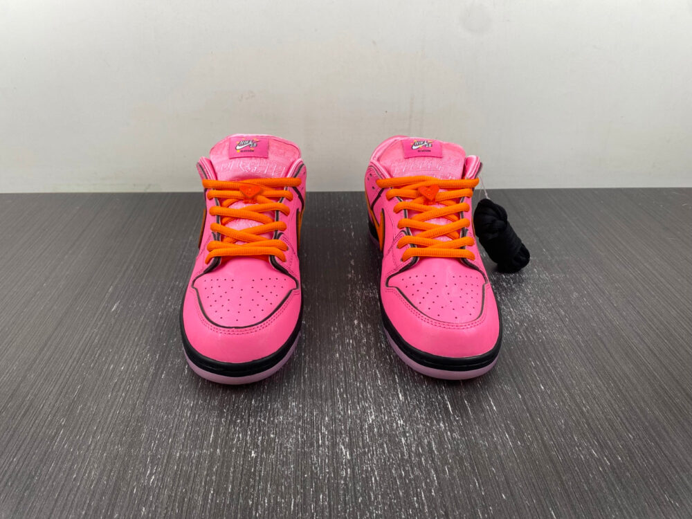 The Powerpuff Girls x Nike SB Dunk Low “Blossom” - 15
