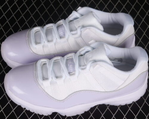 Jordan 11 Retro Low, Pure Violet - 4
