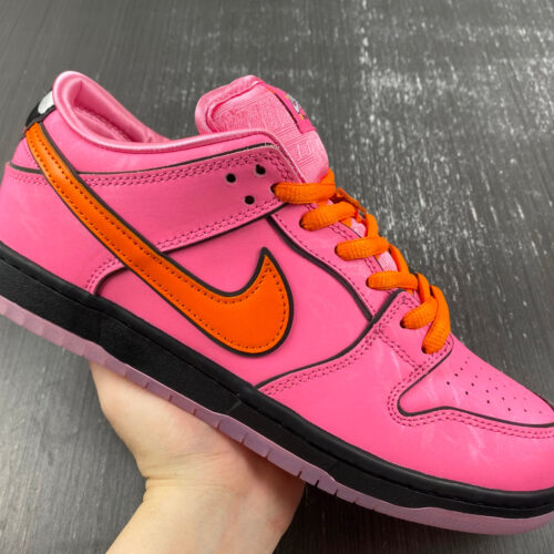 The Powerpuff Girls x Nike SB Dunk Low “Blossom” - 17
