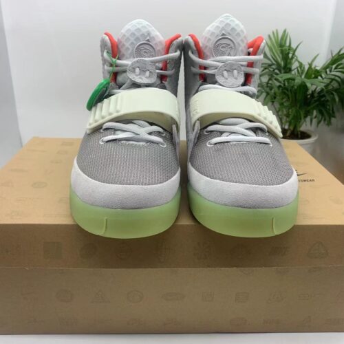 Air Yeezy 2 Pure Platinum - 2
