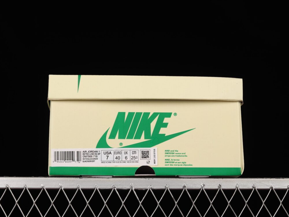 Travis Scott X Air Jordan 1 Low White Green - 7