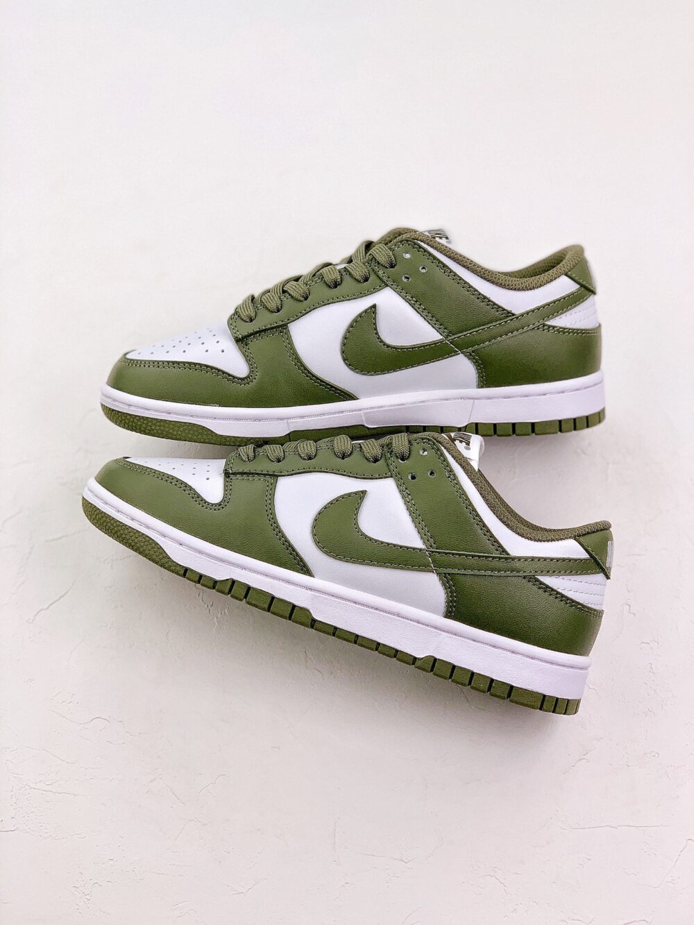 Nike Dunk Low Medium Olive - 2