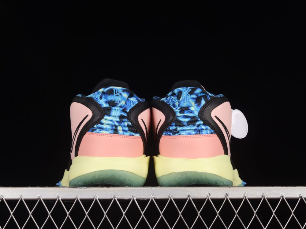 Nike Kyrie Infinity Valentine’s Day - 7