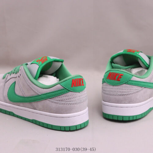 Nike SB Dunk Low Medusa - 2